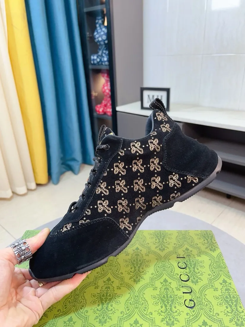 Men's shoes 💰560🌹🌹【GUCCI】pop-top casual sneakers with daddy outsole, breathable and comfortable, easy to walk, a versatile style for trendy men, upper with cowhide edged outsole design➕genuine leather lining➕Gucci's popular original outsole, sports and running style, super comfortable. Code number 38-44